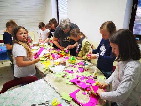 delavnice se je udelezilo okrog 60 otrok